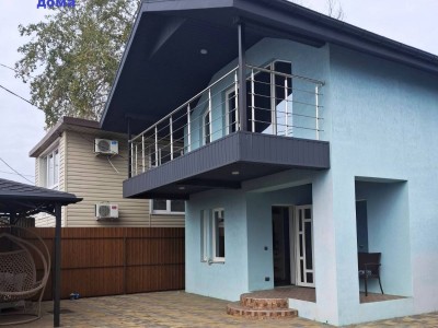 Продам будинок на березі річки Дніпро, знаходиться в Олександрівському районі